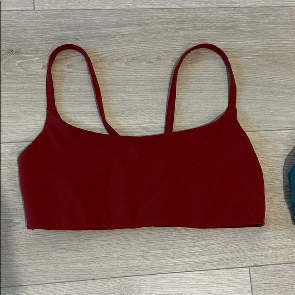 Set of 2 lululemon Wunder Train Sports Bras - size 8 - Picture 2 of 7